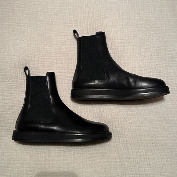 THE ROW Gaia Leather Gored Boots LIKE NEW - Picture 5 of 8